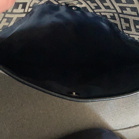 Tommy Hilfiger Purse - Picture 6 of 7